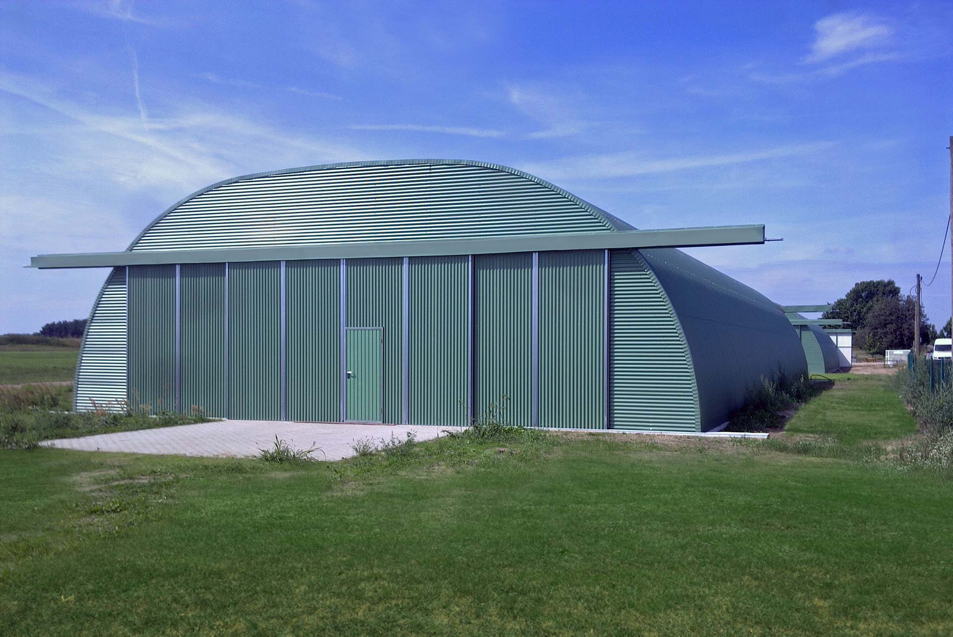 image of a steel portable building for agriculture